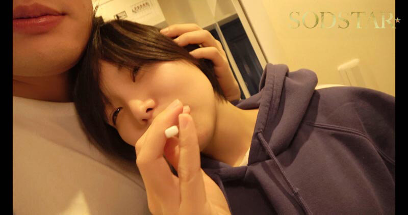 付き合いたてカップルの甘い休日!柴崎はるの完全すっぴん解禁、4SEX収録の濃厚プライベート映像!