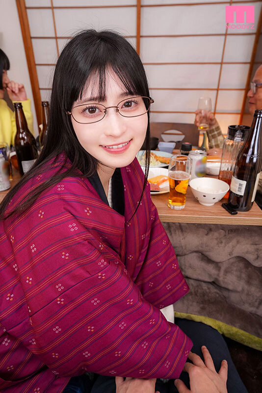 【VR】初恋の近所のお姉ちゃんが優しく教えてくれるHowTo中出し 白岩冬萌